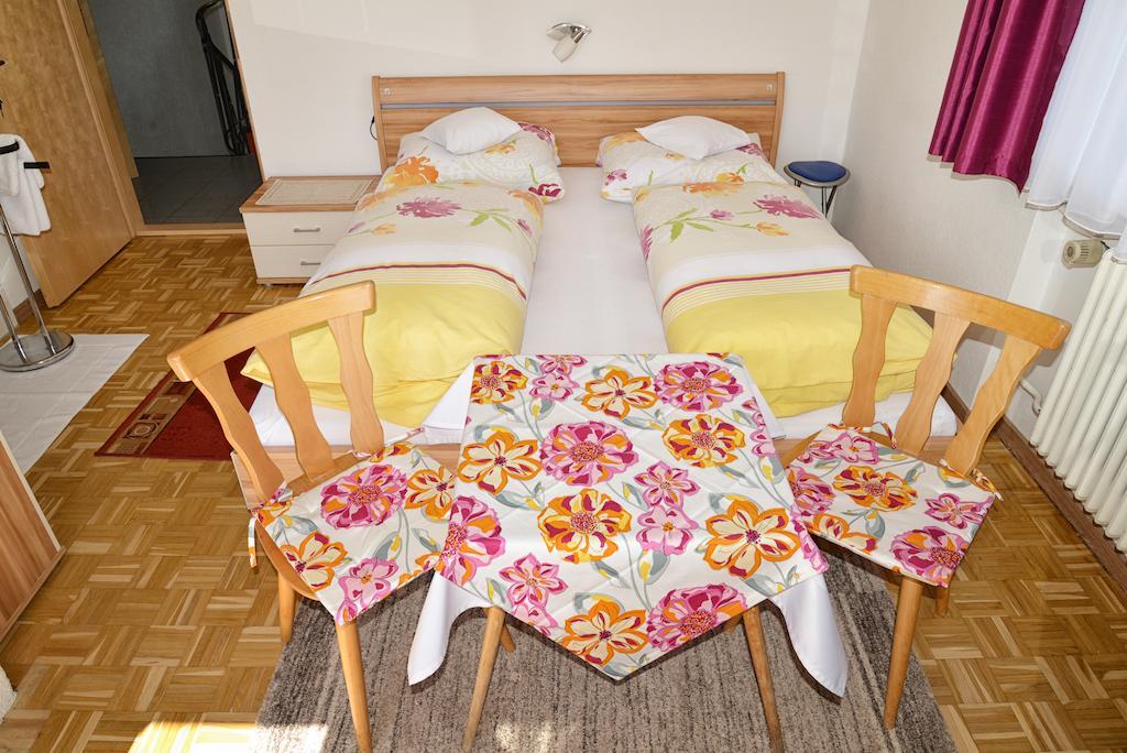 Haus Gabriela Hotel Itter Quarto foto